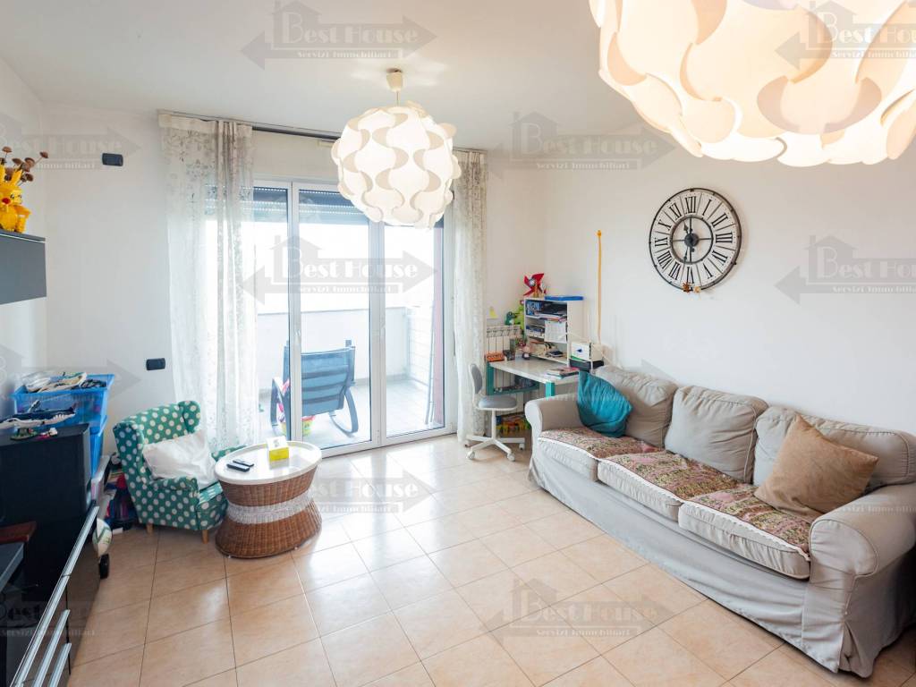 appartamento in affitto a Milano in zona Adriano