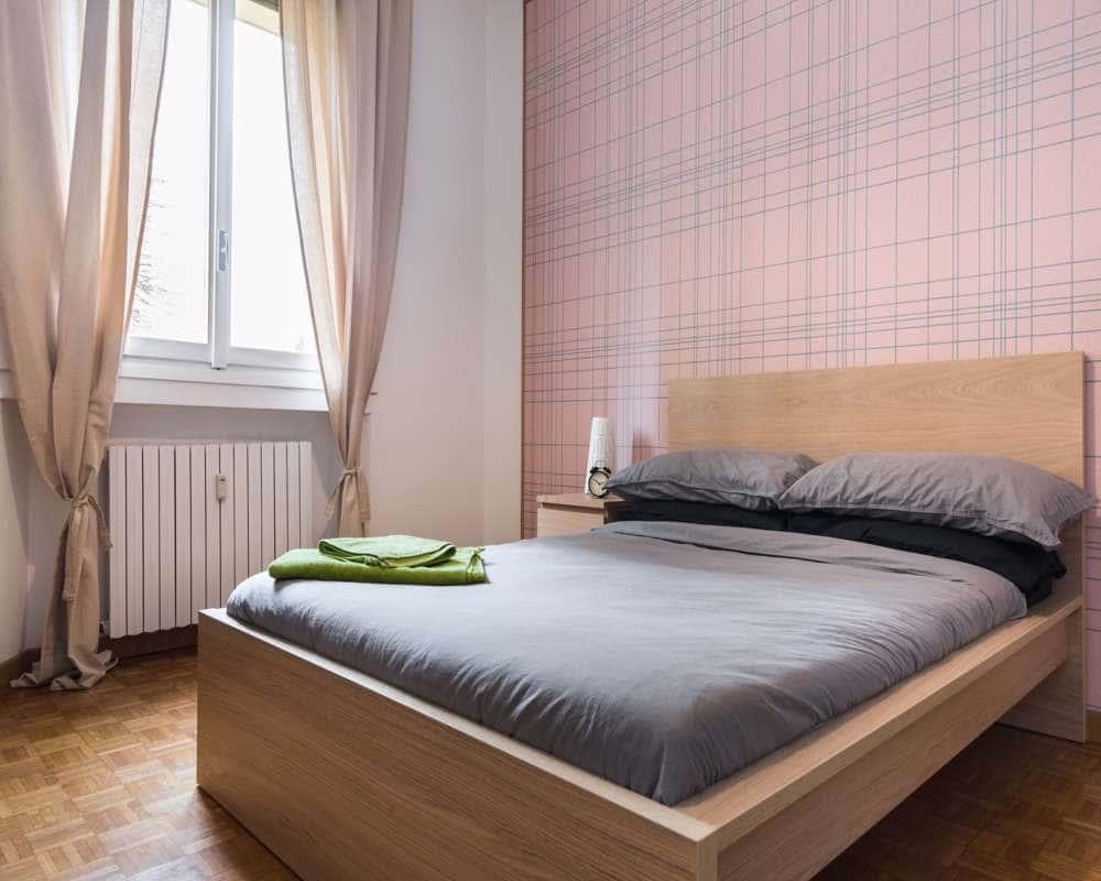 negozio in affitto a Milano in zona Lorenteggio