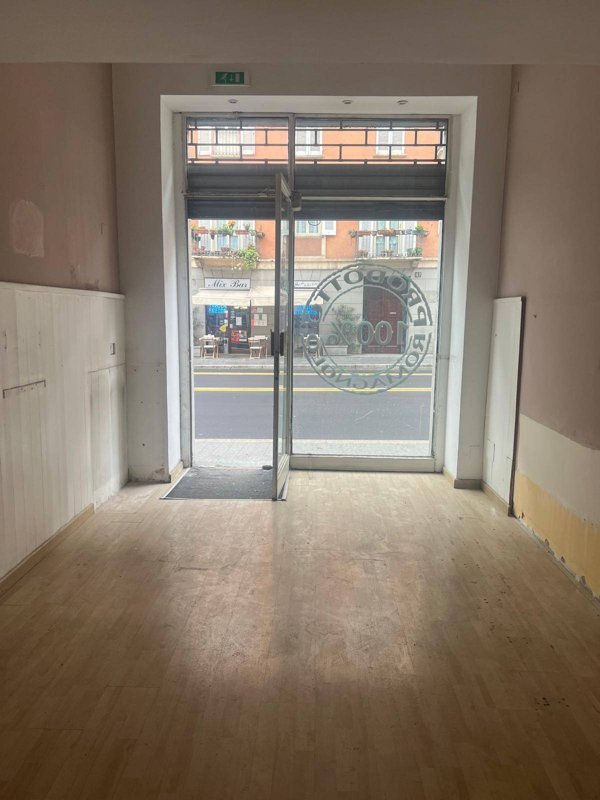 locale commerciale in affitto a Milano in zona Porta Romana
