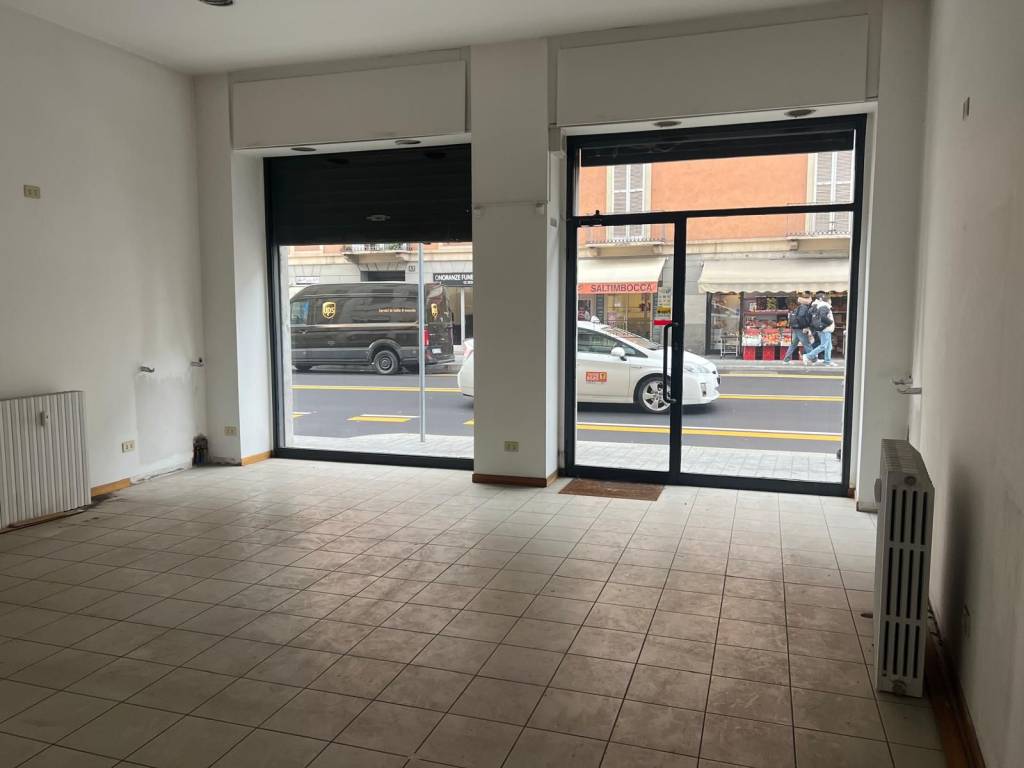 negozio in affitto a Milano in zona Porta Romana