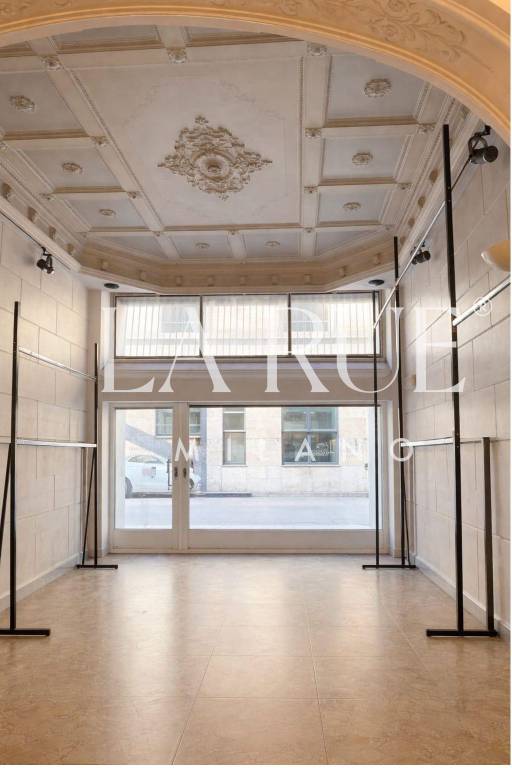 negozio in affitto a Milano