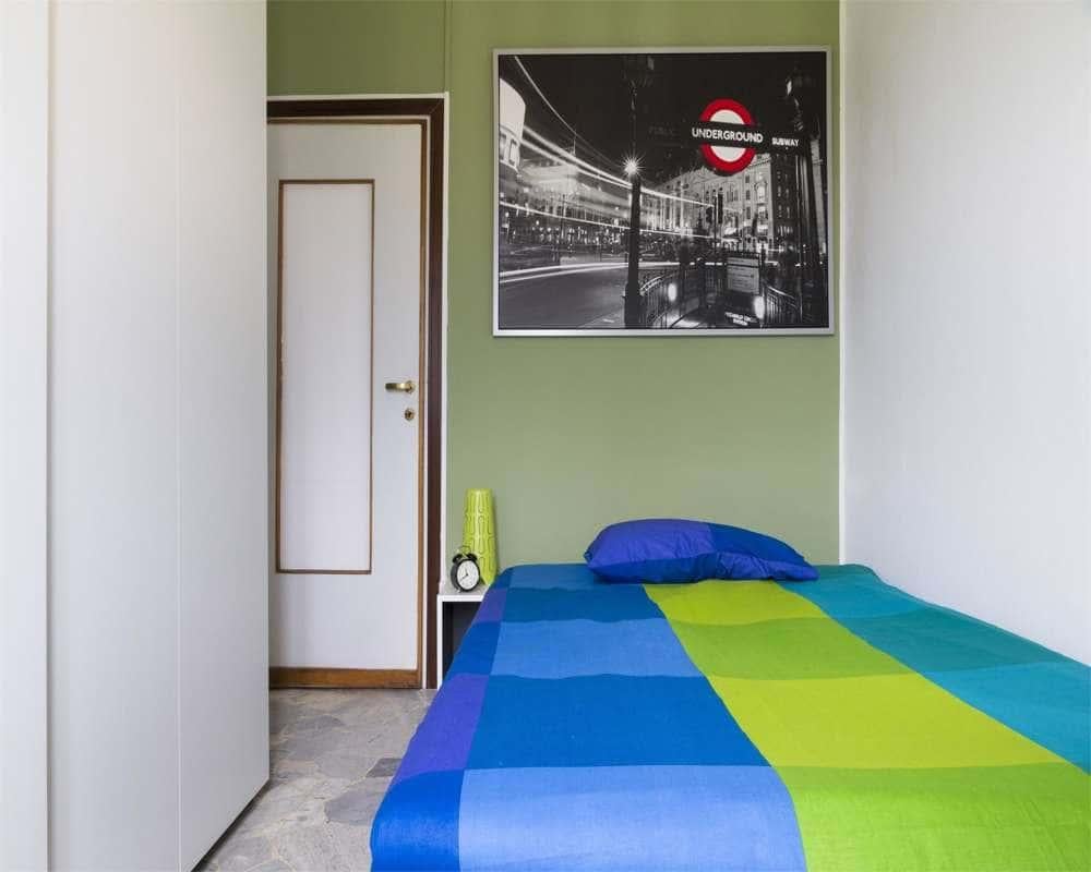 negozio in affitto a Milano in zona Lorenteggio