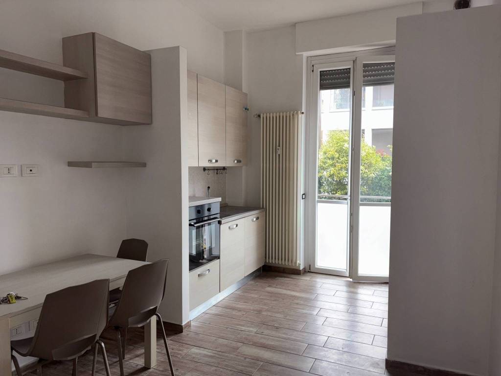 appartamento in affitto a Milano in zona Adriano