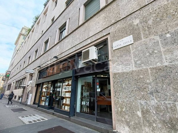 negozio in affitto a Milano