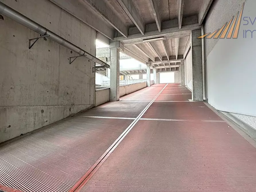 capannone in affitto a Milano in zona Niguarda