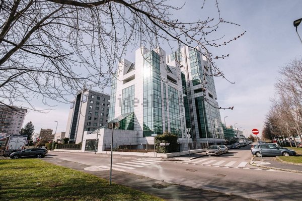 ufficio in affitto a Milano in zona Lorenteggio