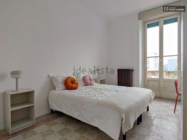 appartamento in affitto a Milano in zona Famagosta