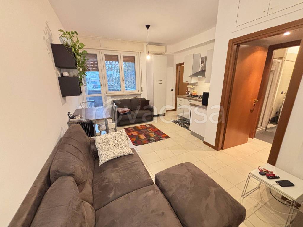 appartamento in affitto a Milano in zona Barona