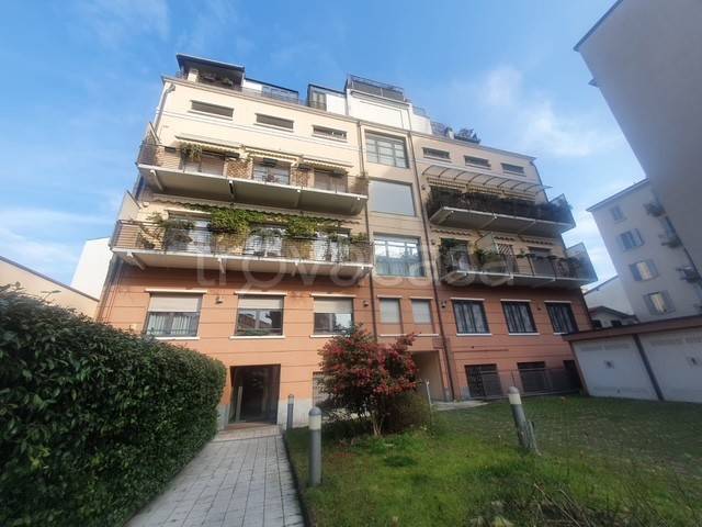 appartamento in affitto a Milano in zona Chiesa Rossa