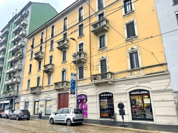 negozio in affitto a Milano in zona Porta Genova