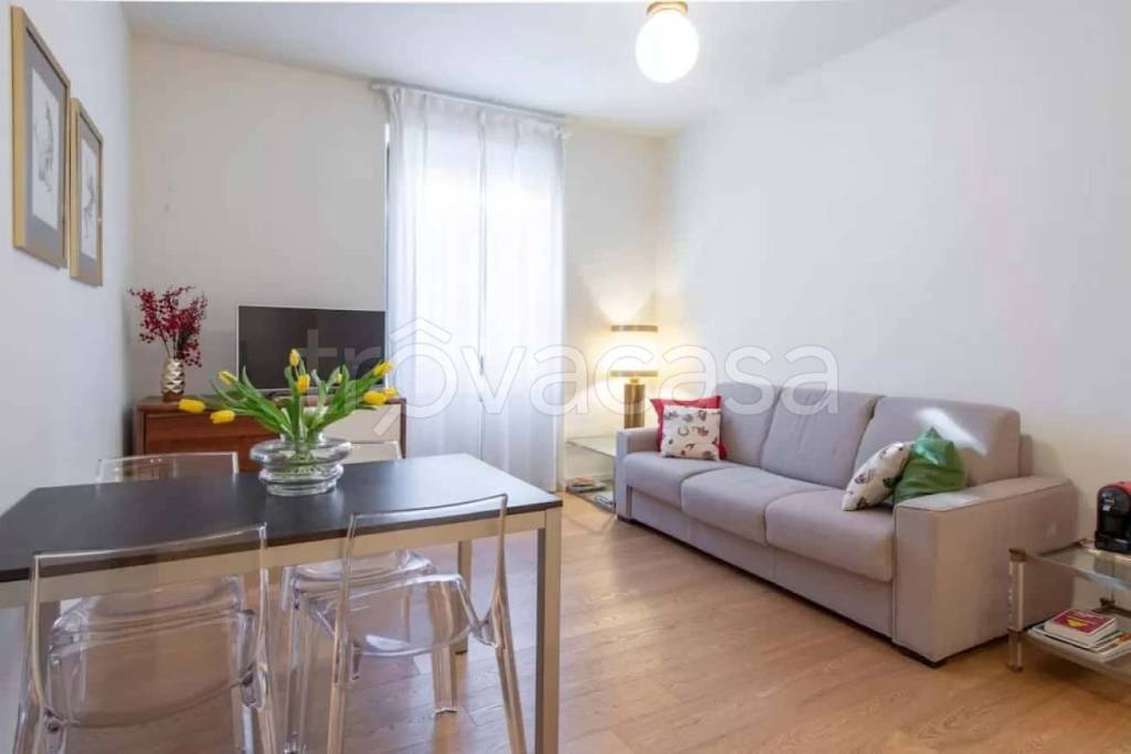 appartamento in affitto a Milano in zona Isola