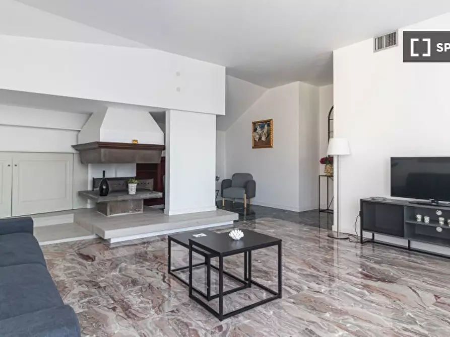 appartamento in affitto a Milano in zona Sant'Ambrogio