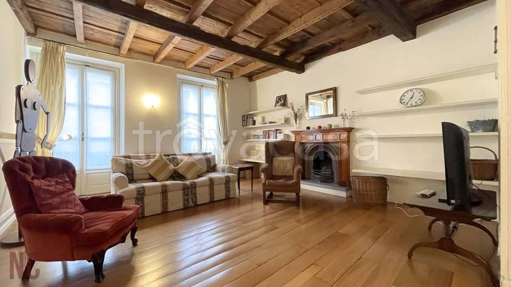 appartamento in affitto a Milano in zona Sant'Ambrogio