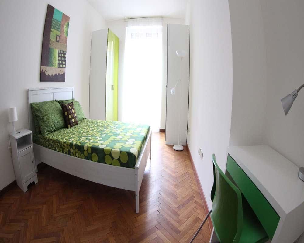 negozio in affitto a Milano in zona Guastalla