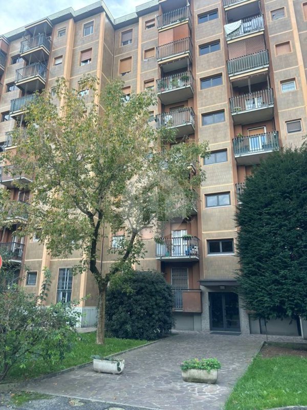 appartamento in affitto a Milano in zona Gallaratese
