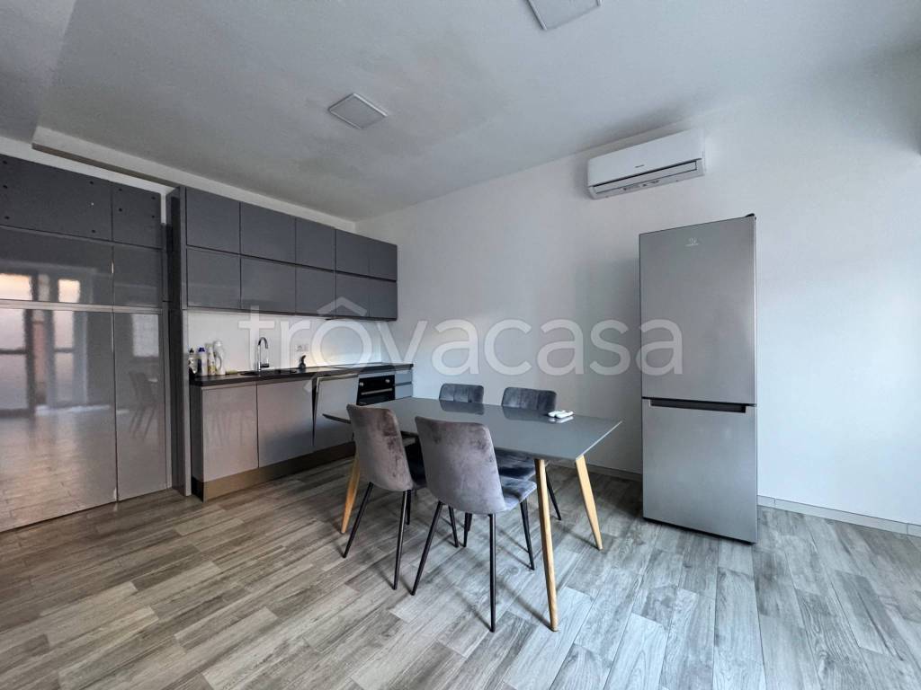 appartamento in affitto a Milano in zona Porta Genova