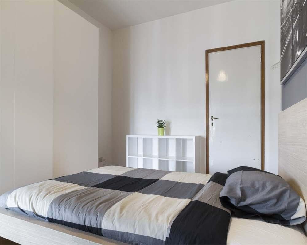 negozio in affitto a Milano in zona Affori