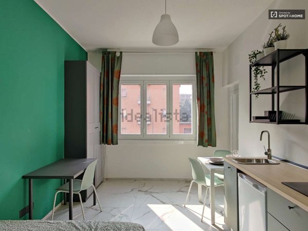 appartamento in affitto a Milano in zona Baggio