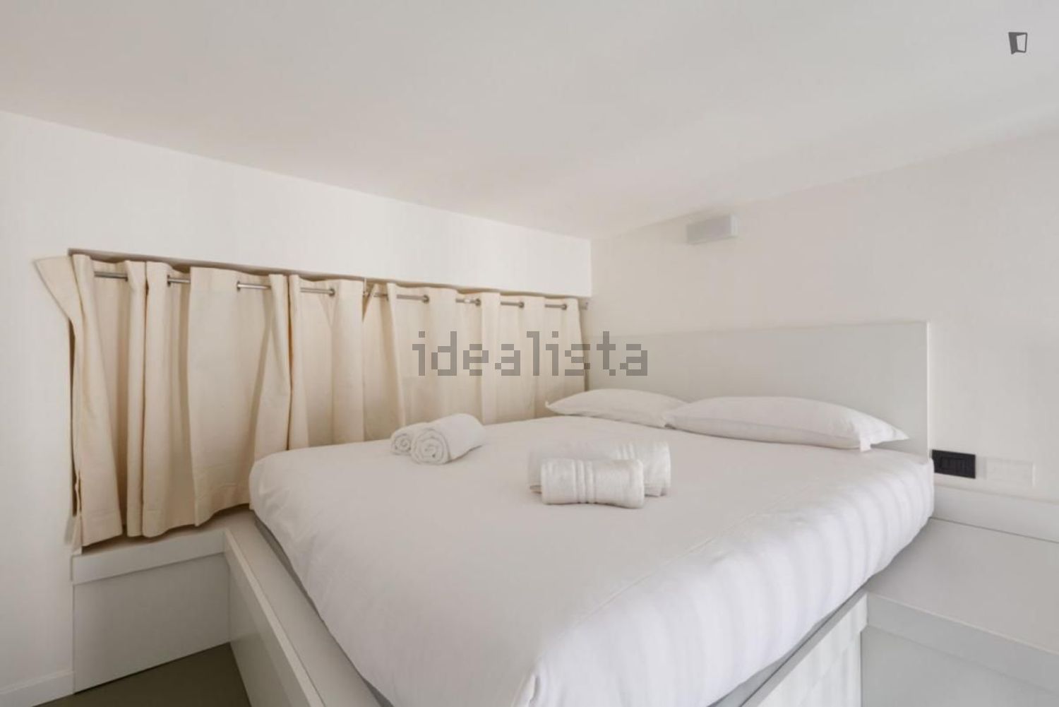 appartamento in affitto a Milano in zona Sant'Ambrogio