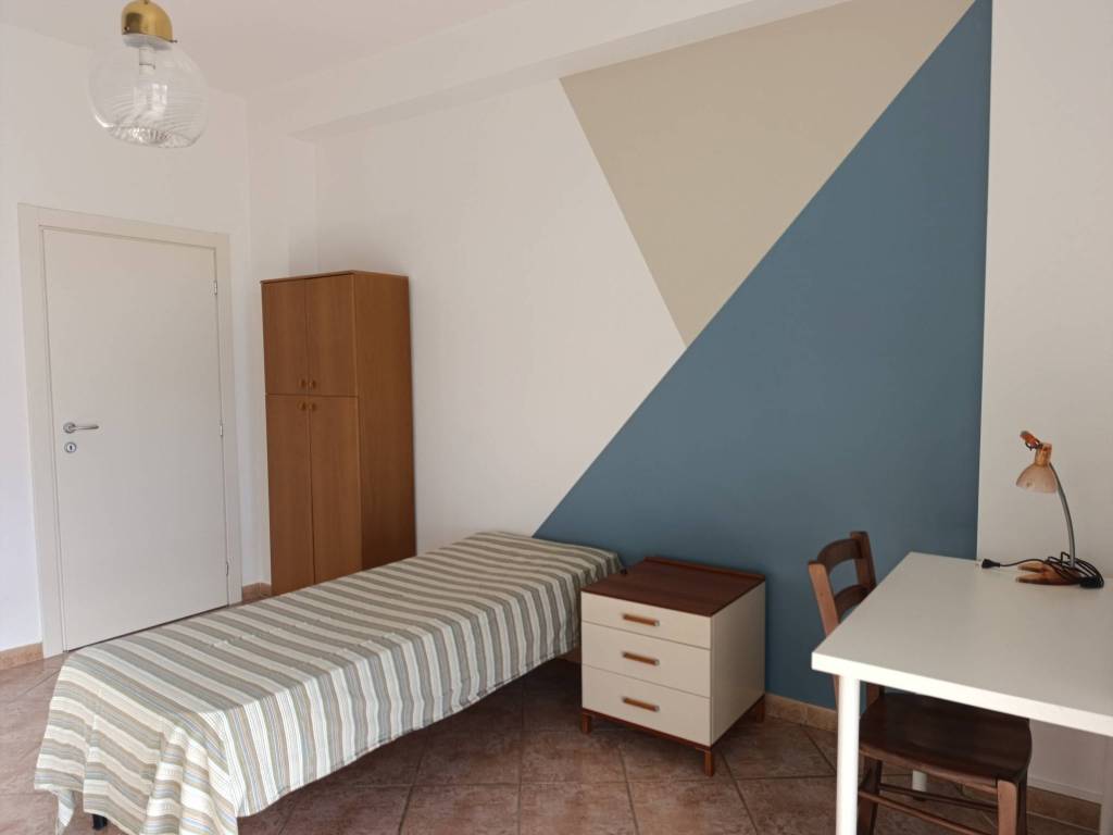 appartamento in affitto a Milano in zona Famagosta