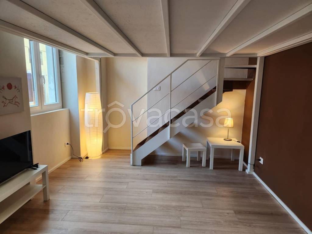 appartamento in affitto a Milano in zona Morivione