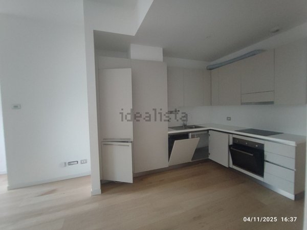 appartamento in affitto a Milano in zona Solari