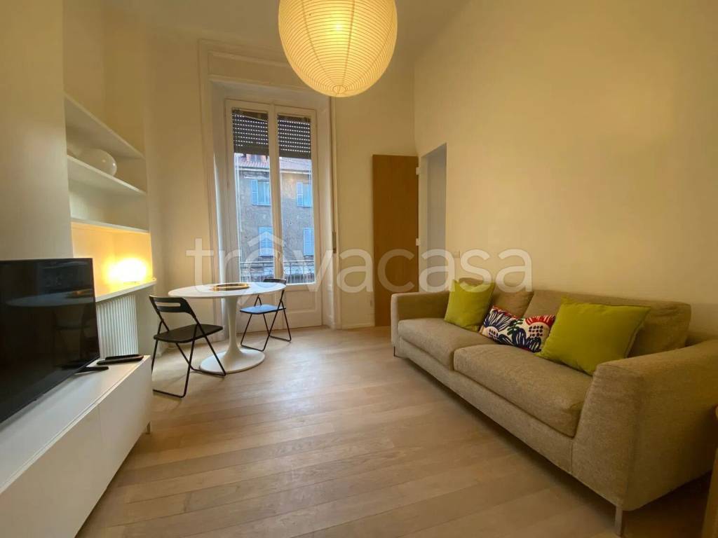 appartamento in affitto a Milano in zona Sant'Ambrogio