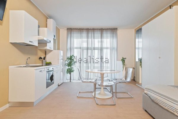 appartamento in affitto a Milano in zona Guastalla