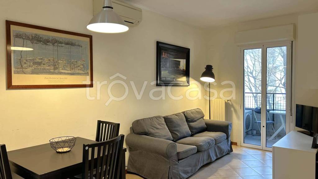 appartamento in affitto a Milano in zona Lorenteggio