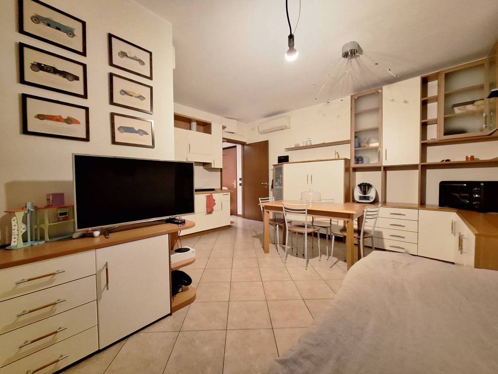 appartamento in affitto a Milano in zona Vigentino