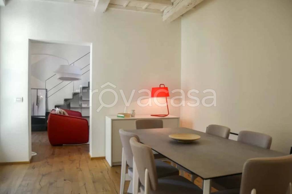 appartamento in affitto a Milano in zona Sant'Ambrogio