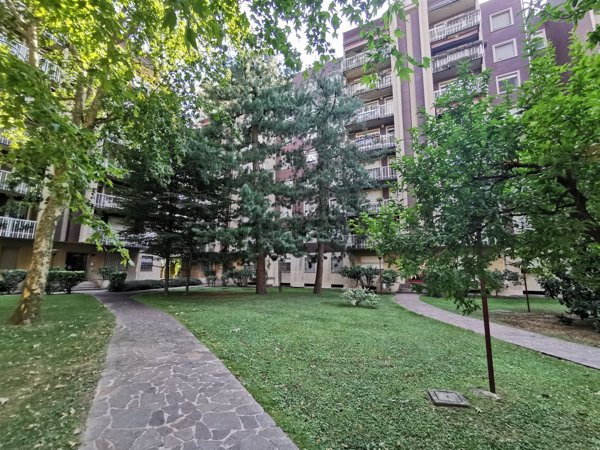 appartamento in affitto a Milano in zona Quarto Cagnino