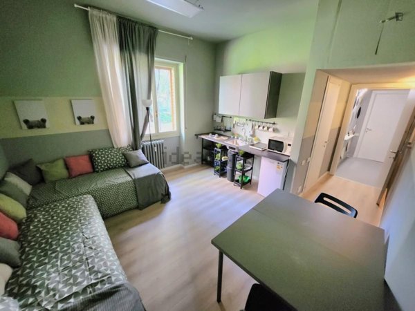 appartamento in affitto a Milano in zona Famagosta