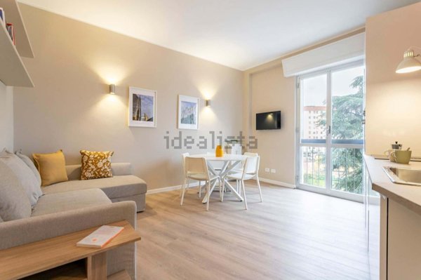 appartamento in affitto a Milano in zona Lorenteggio