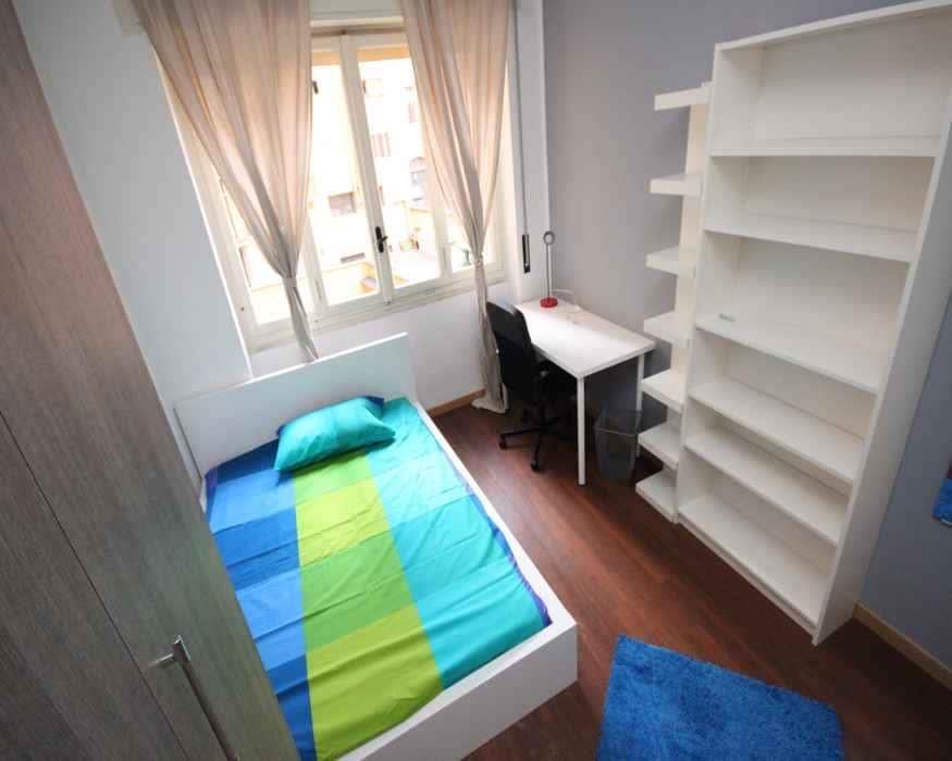 negozio in affitto a Milano in zona Maggiolina