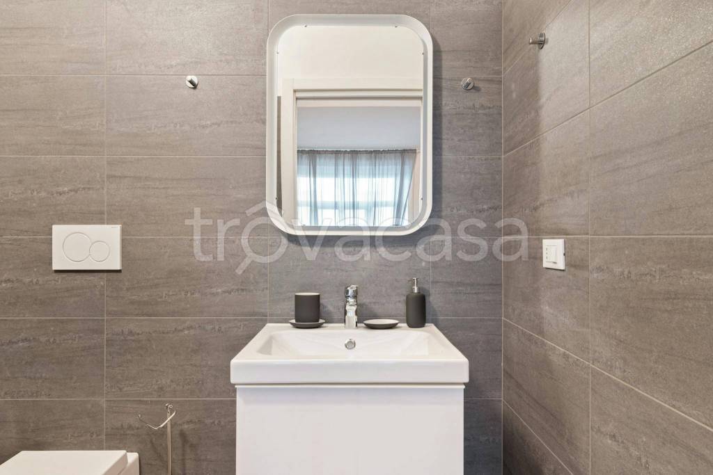 appartamento in affitto a Milano in zona Guastalla