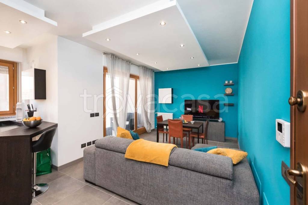 appartamento in affitto a Milano in zona Adriano