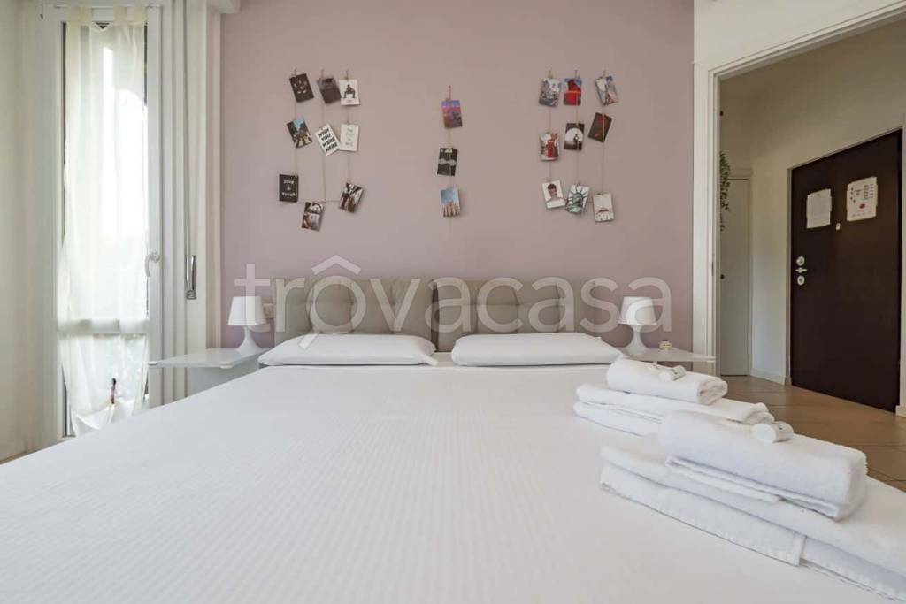 appartamento in affitto a Milano in zona Forze Armate