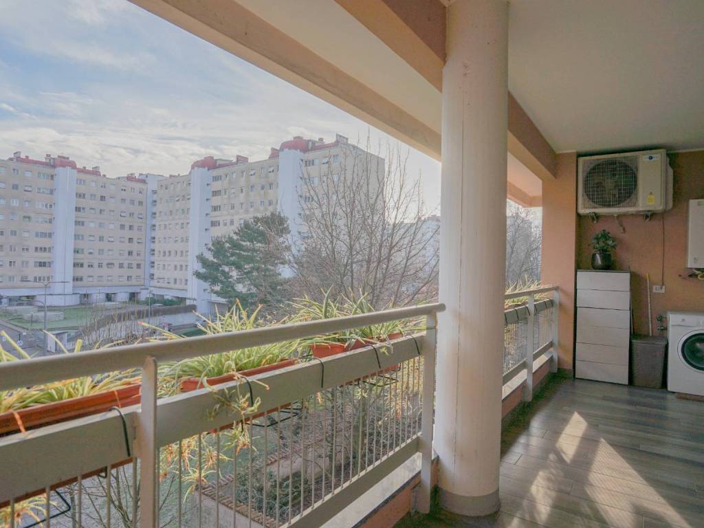 appartamento in affitto a Milano in zona Baggio