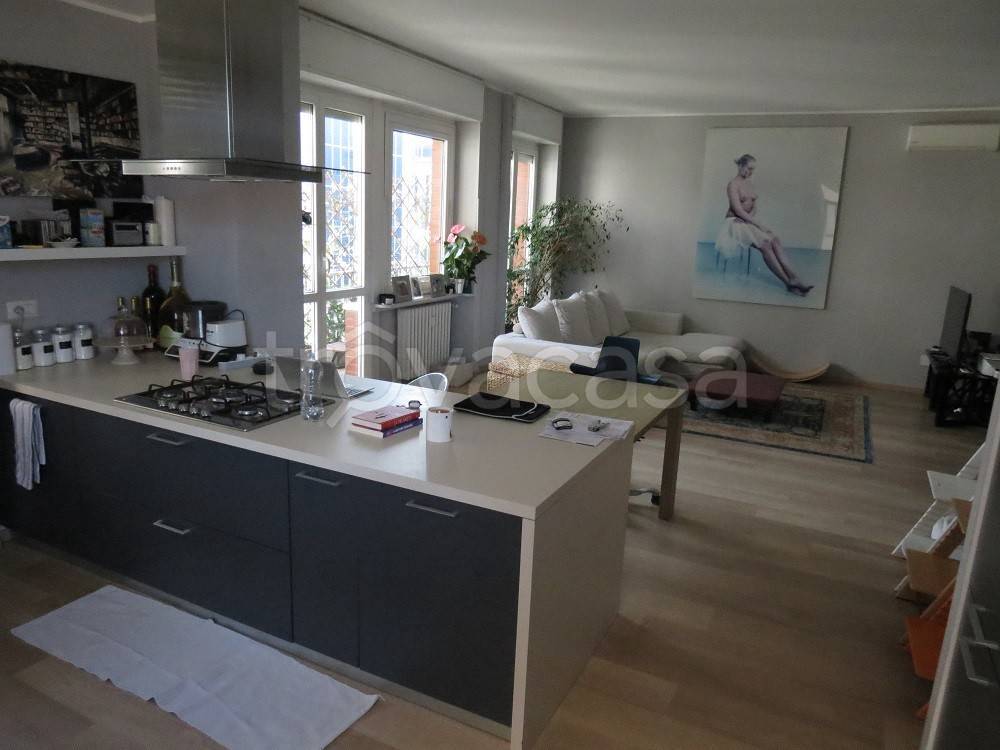 appartamento in affitto a Milano in zona Porta Garibaldi