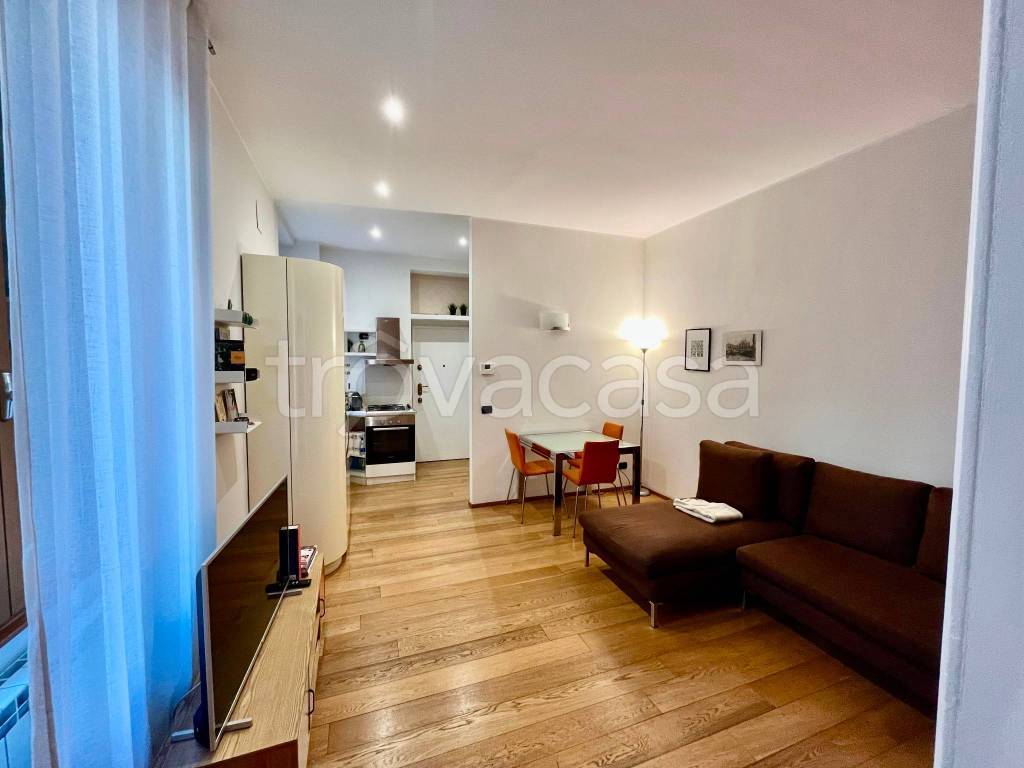 appartamento in affitto a Milano in zona Isola