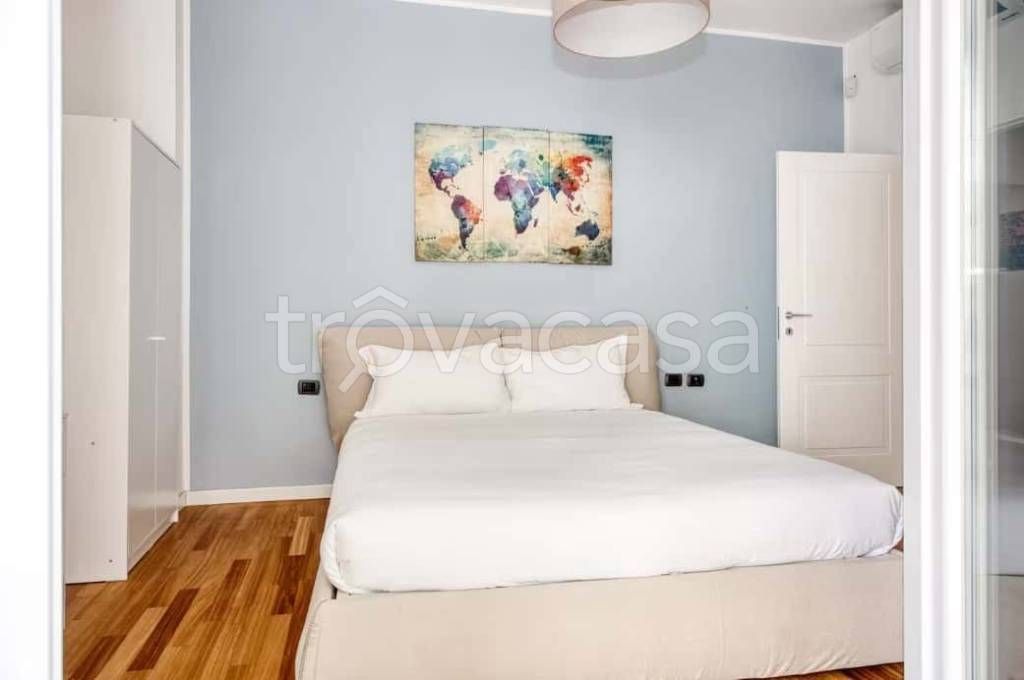 appartamento in affitto a Milano in zona Forze Armate