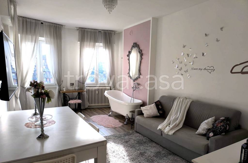 appartamento in affitto a Milano in zona Crescenzago