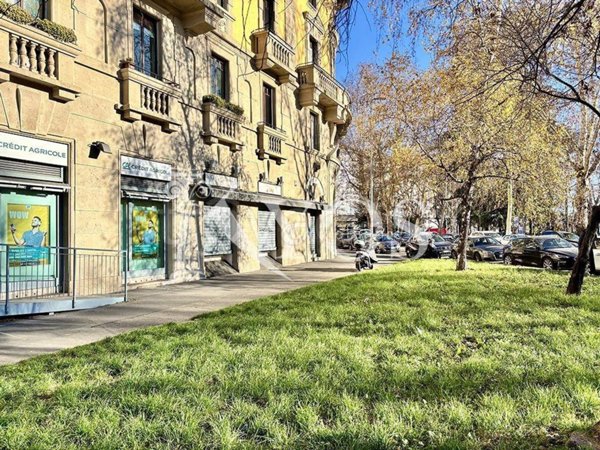 negozio in affitto a Milano