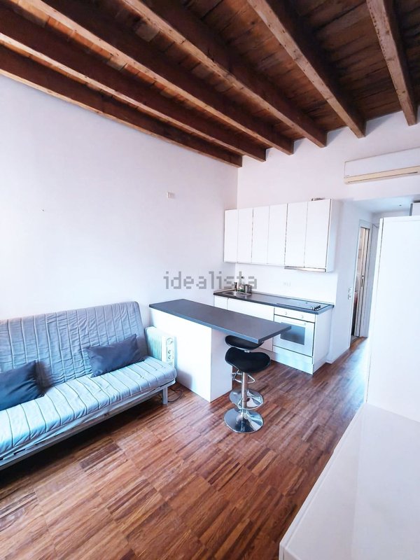 appartamento in affitto a Milano in zona San Cristoforo