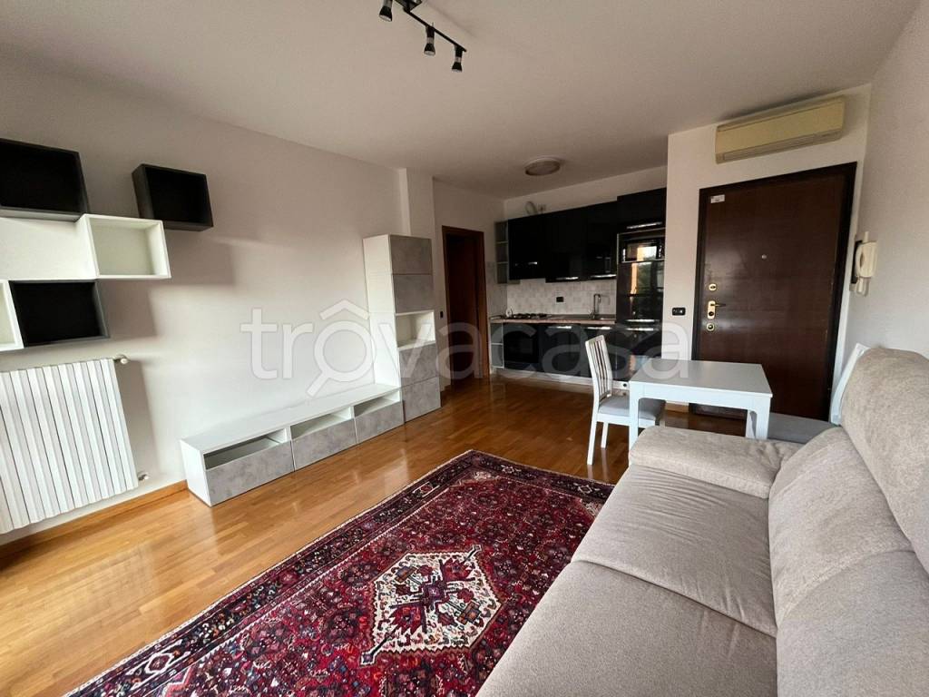 appartamento in affitto a Milano in zona Rogoredo