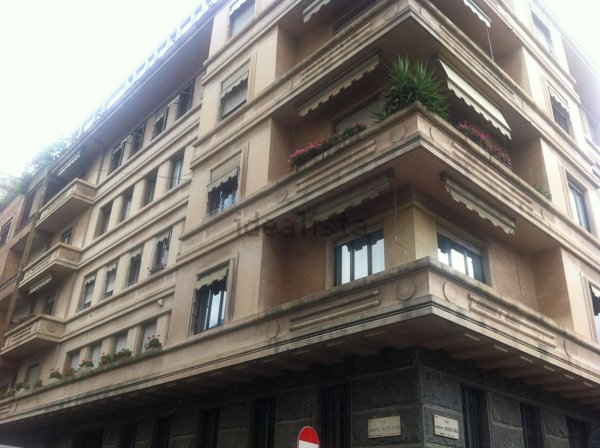 appartamento in affitto a Milano in zona Porta Nuova