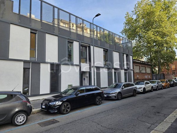 appartamento in affitto a Milano in zona Cascina dei Pomi