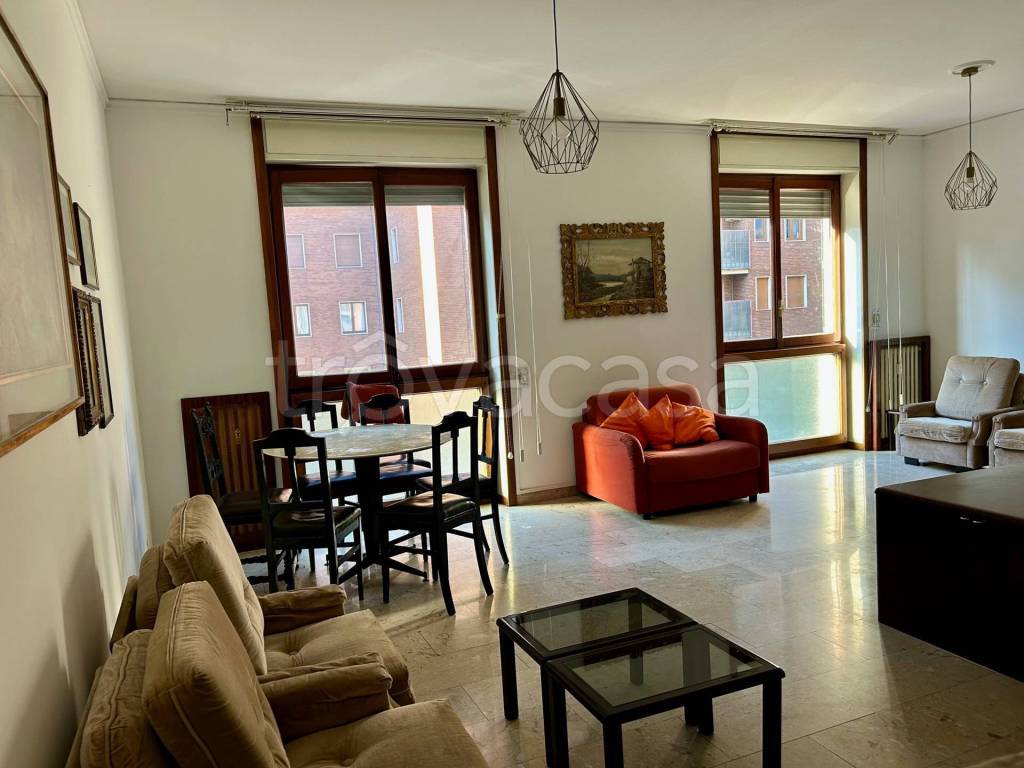 appartamento in affitto a Milano in zona Isola