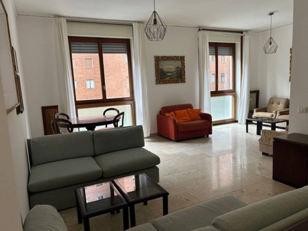 appartamento in affitto a Milano in zona Isola